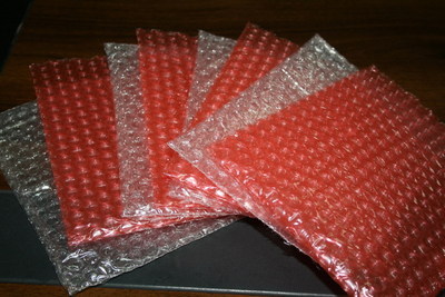 【供應氣泡袋、紅色汽泡袋、氣泡膜復合珍珠棉制袋】價格,廠家,圖片,其他塑料包裝材料,廣州佳力包裝材料制品廠-